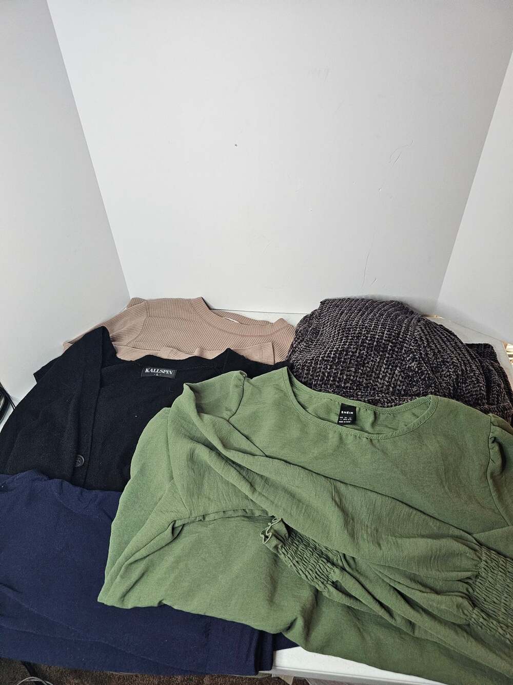 Women's M/L clothing bundle **FLAWS**